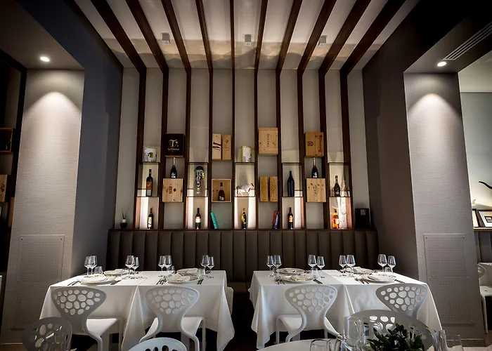 فندق Fuori Le Mura 4*