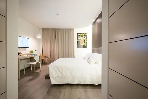 Fuori Le Mura فندق