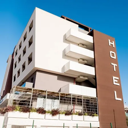 ホテル Fuori Le Mura アルタムラ